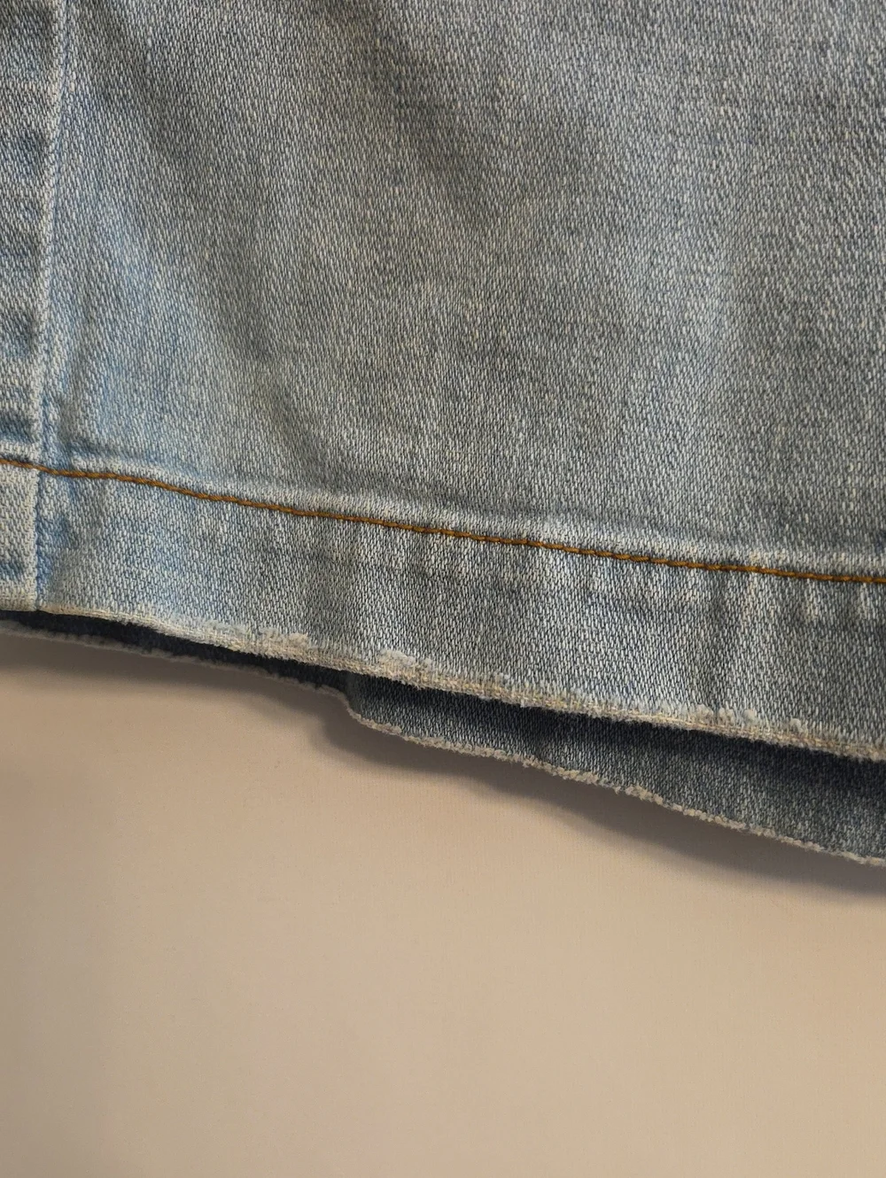 Vintage 2006 Levi's Light Wash Denim Women's Shorts